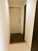 玄関 ロイヤルヒルズタワ－