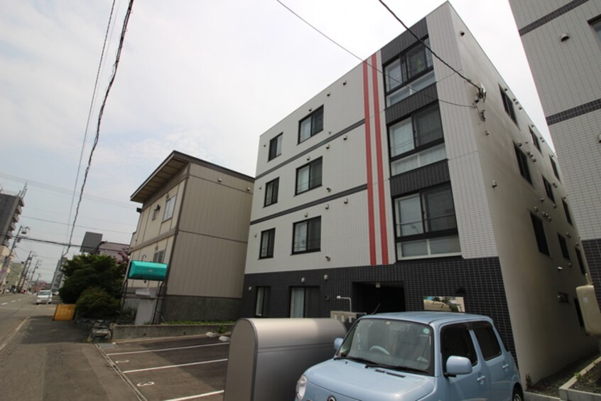 外観写真 ラグジースペース栄通