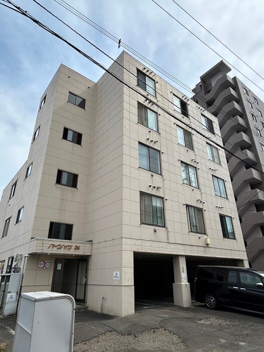 外観写真 パ－クハイツ２４