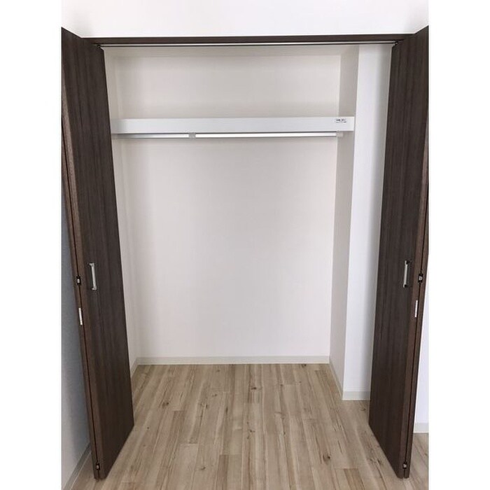 収納 プリオール二十四軒