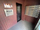 エントランス部分 ラスタ－円山
