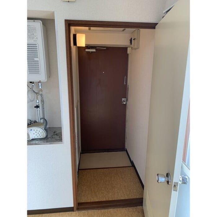 玄関 中神マンション