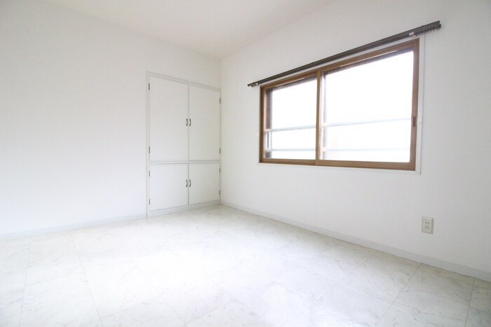 居室 １０ハイツ