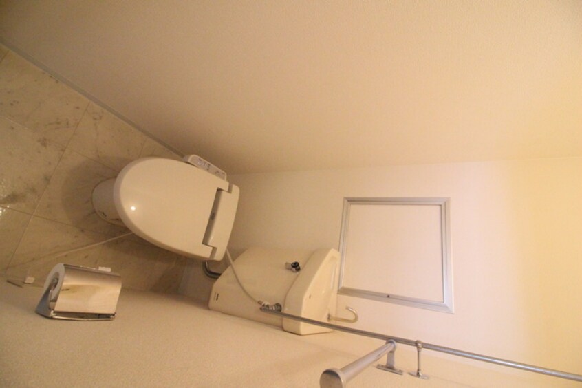 トイレ １０ハイツ