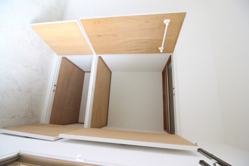 収納 １０ハイツ