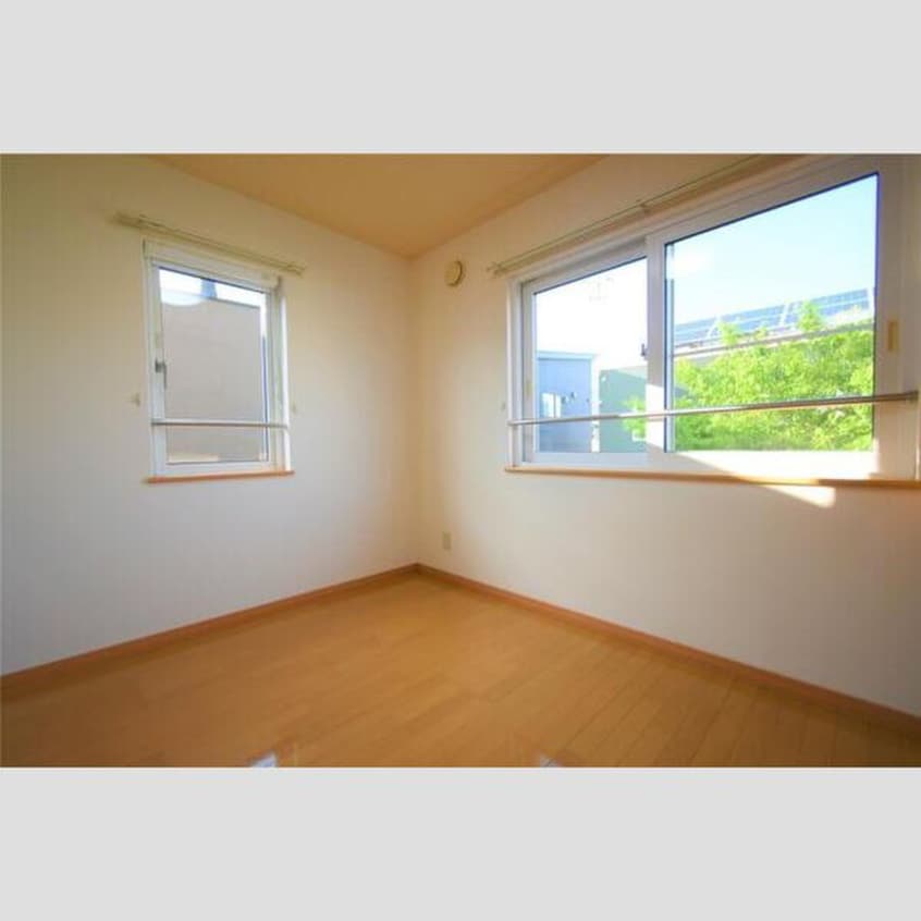 居室 ルミエール宮の森２－８