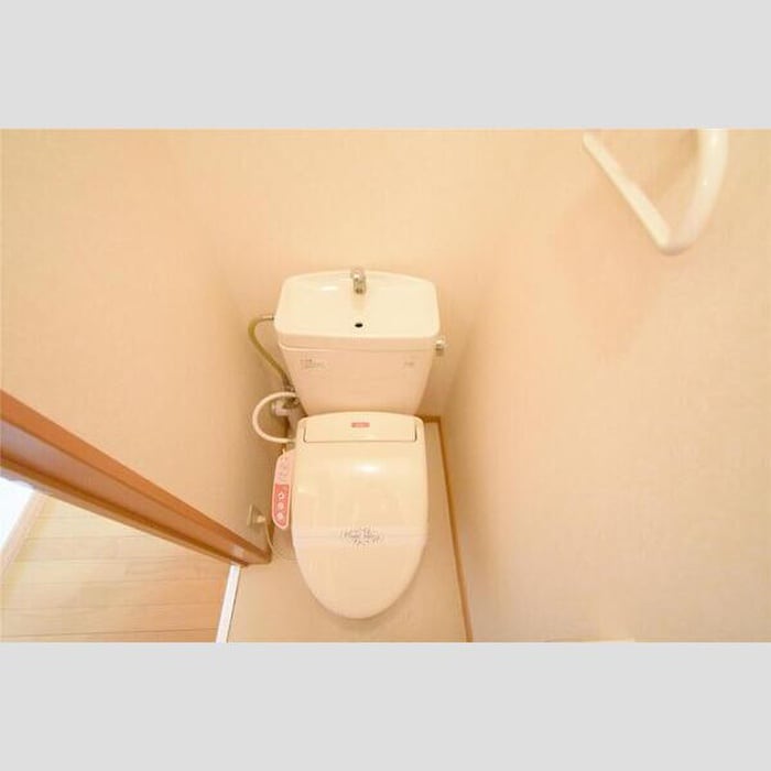 トイレ ルミエール宮の森２－８