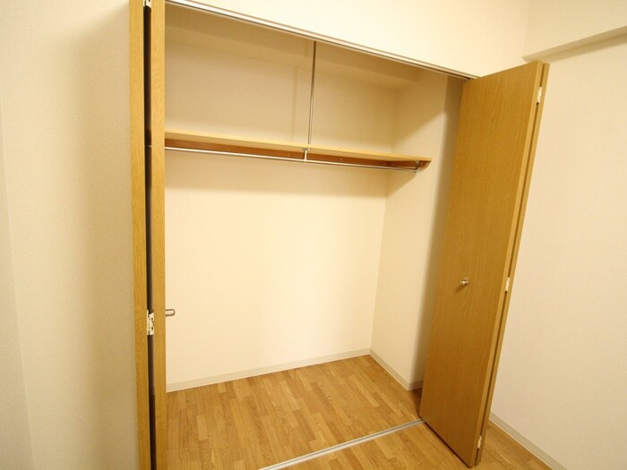 収納 イーストウォール