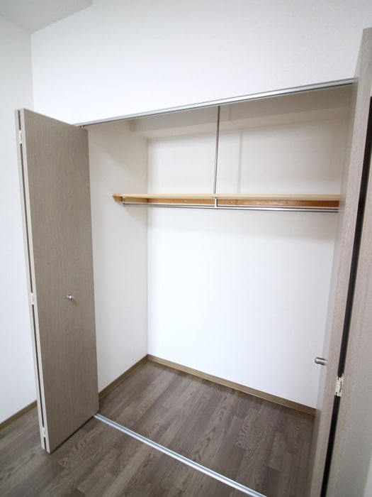 収納 イーストウォール