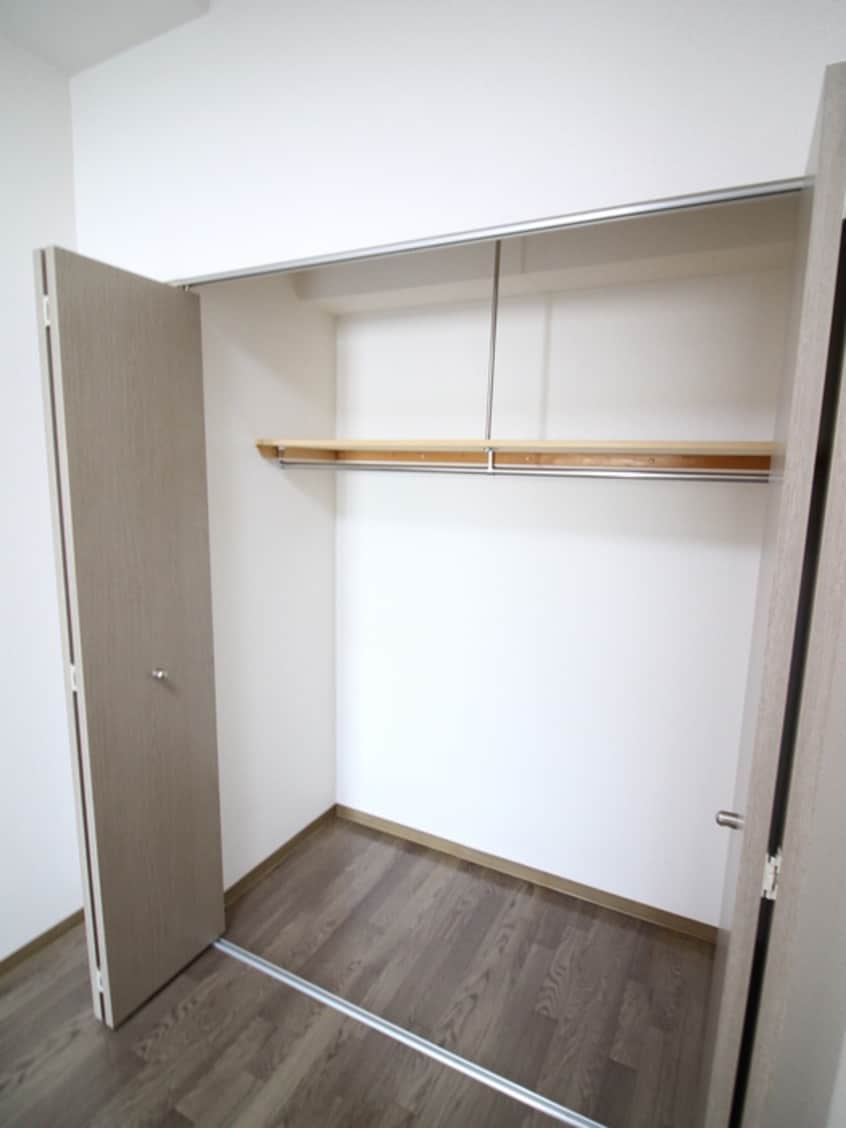 収納 イーストウォール