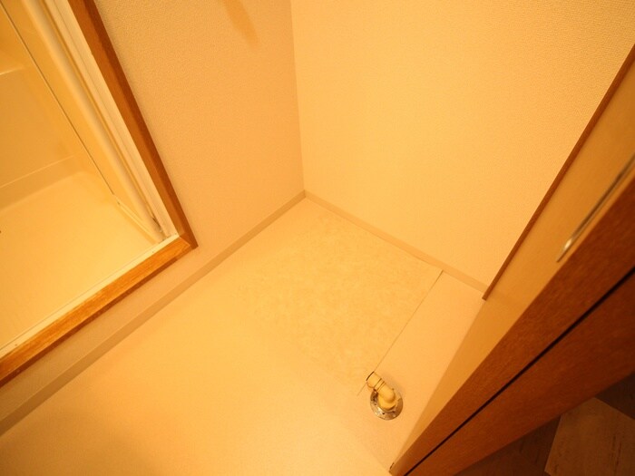 洗濯機置場 イーストウォール