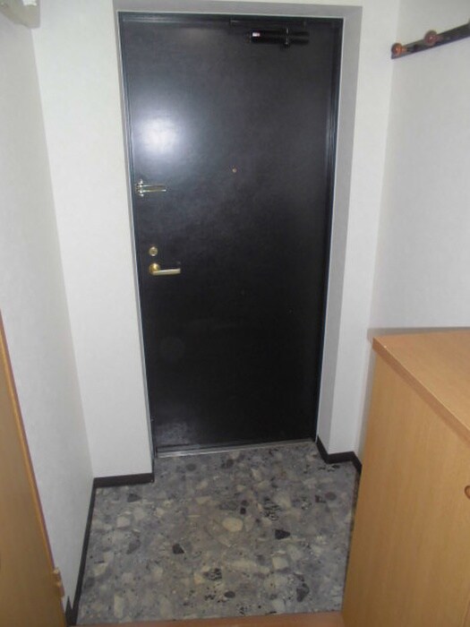 玄関 シャルル壱番館