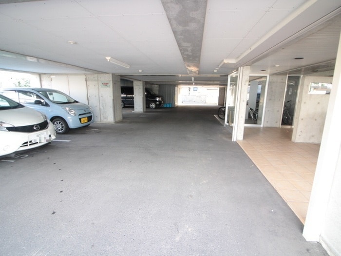 駐車場 アップグラント桑園