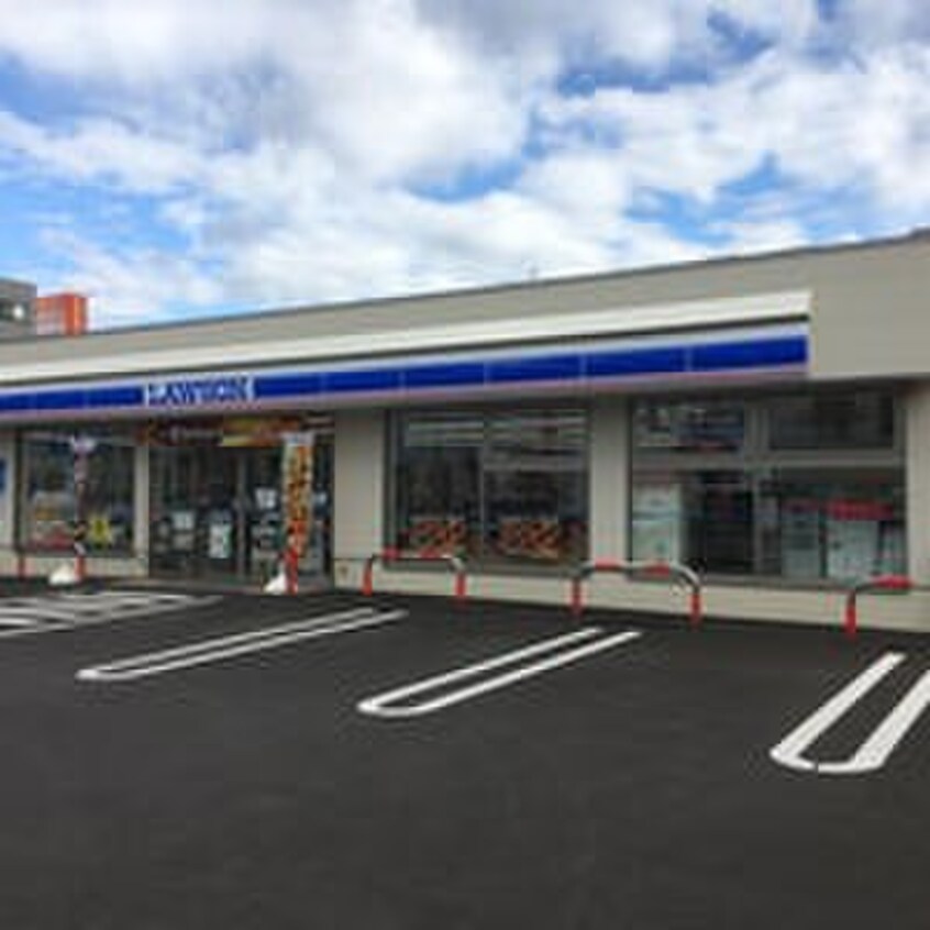 西町南7丁目1-35 ローソン札幌西町南七丁目店(コンビニ)まで750m Ｆｏｎｓ発寒南