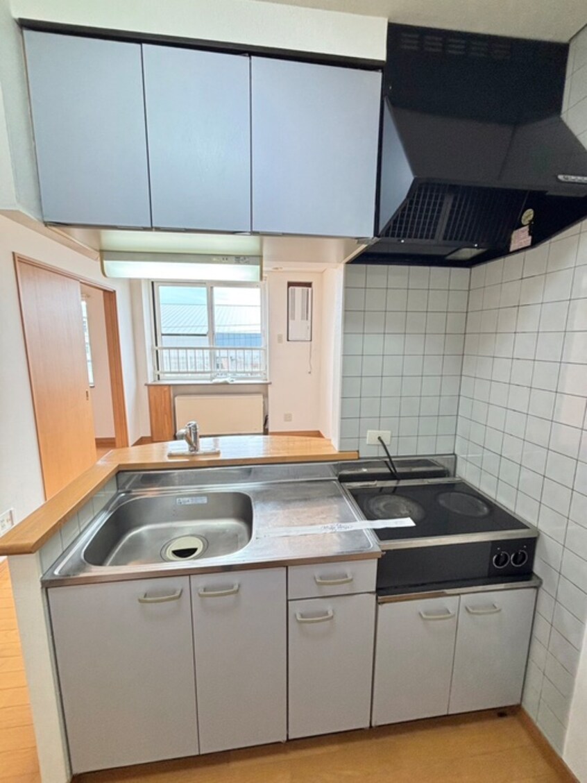 キッチン ＣＯＬＬＩＮＳ・４２