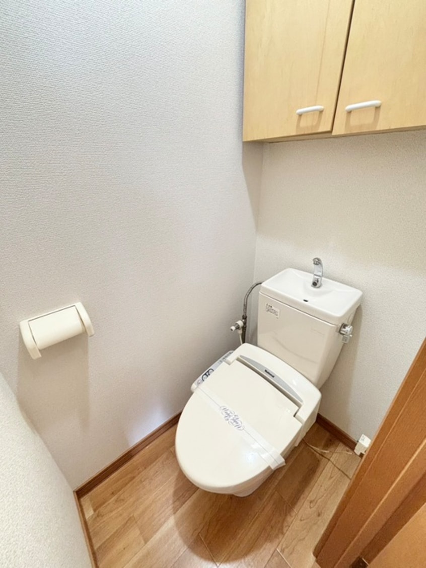 トイレ ＣＯＬＬＩＮＳ・４２