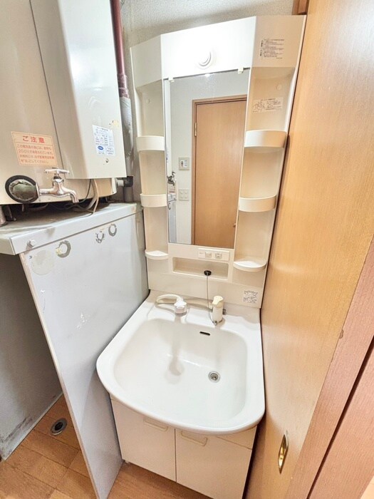 洗面 ＣＯＬＬＩＮＳ・４２