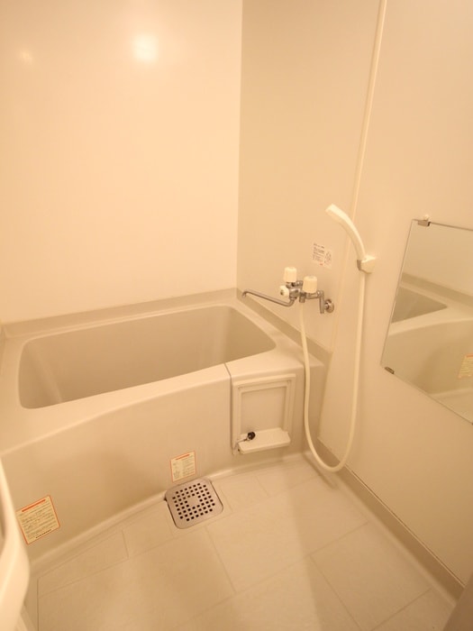 バス／シャワールーム等 プレシャスコ－ト２１