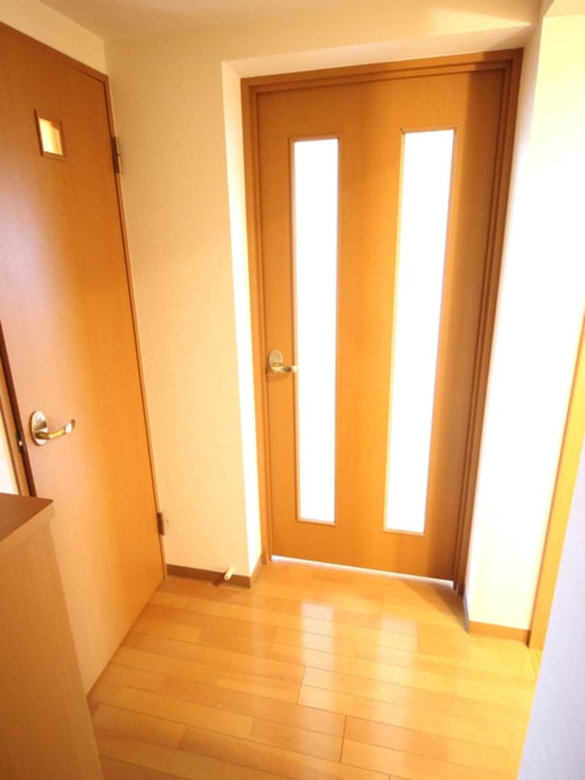 廊下 プレシャスコ－ト２１