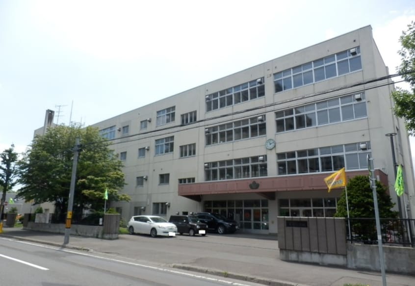 東園小学校(小学校)まで519m アストリア東札幌