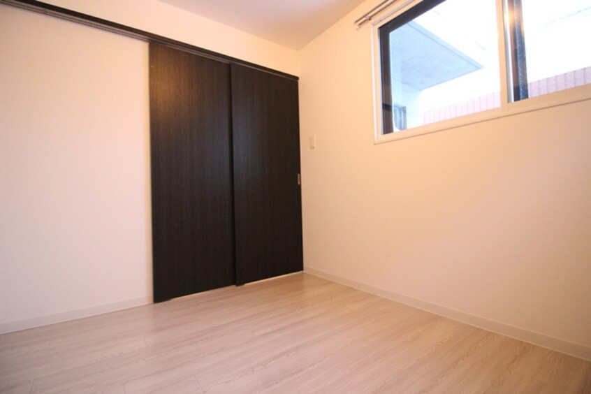 居室 COLORE SHIROISHI