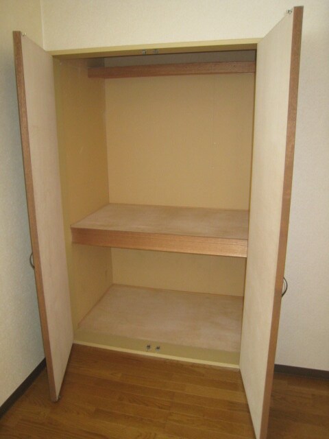 収納 ヴェルエア－山の手