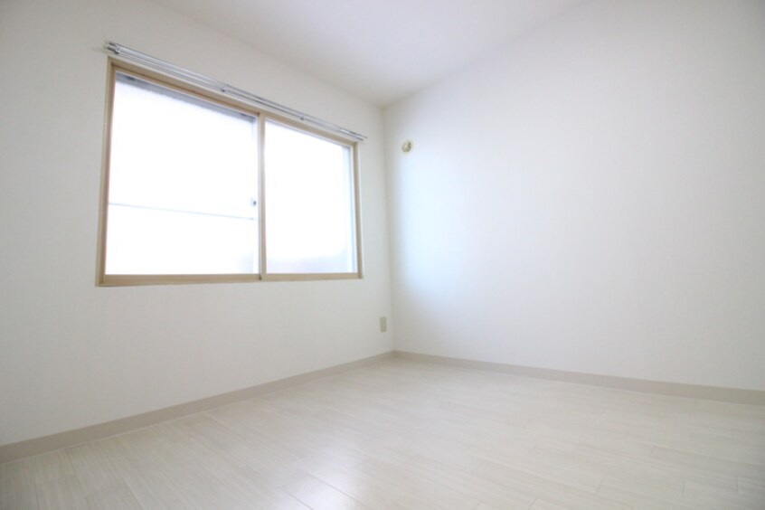 居室 すみれハイツ