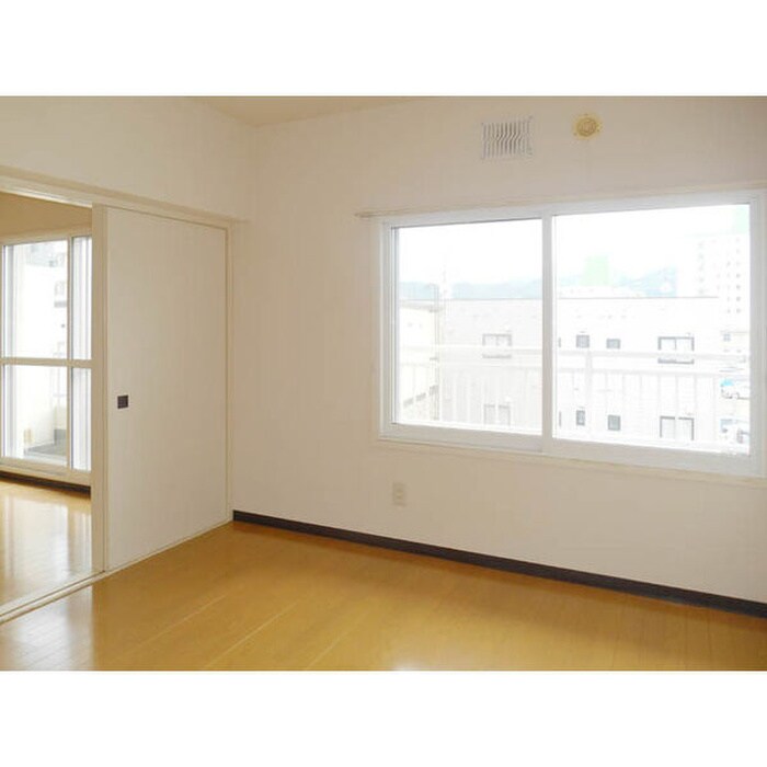 居室 ウエスト２４