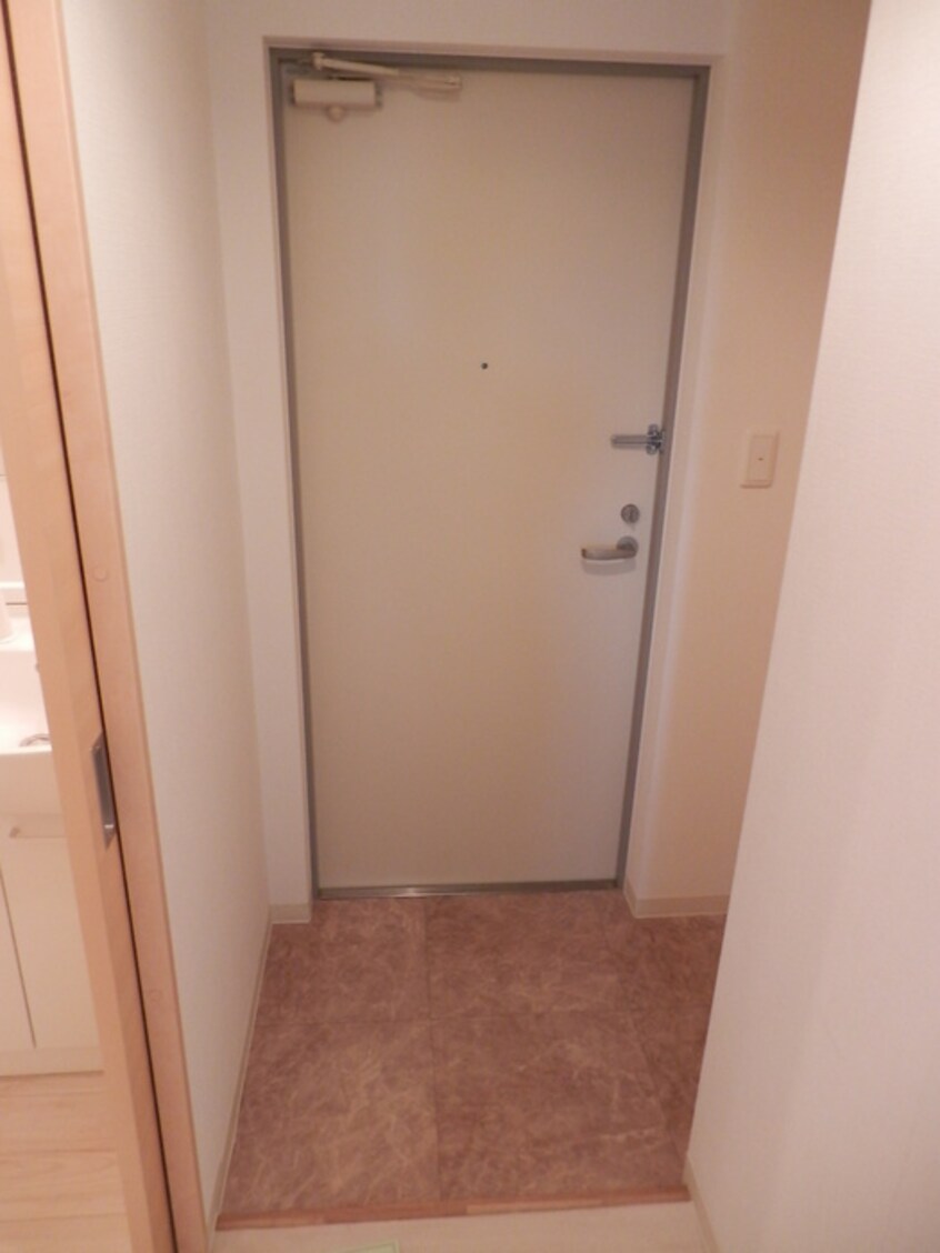 玄関 ル・ファール南郷１５