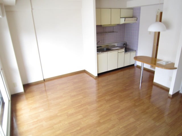 居室 サルバドール地建