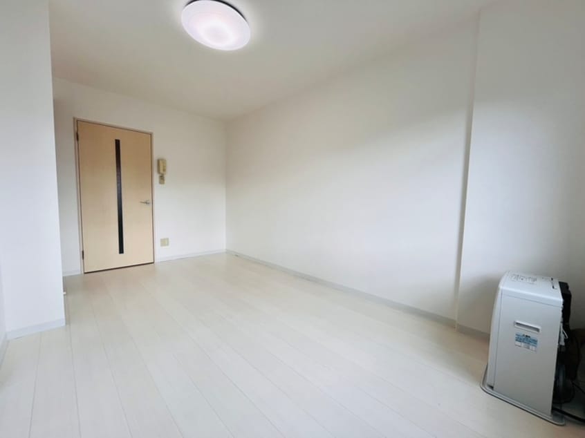 居室 ブランノワールＡＭＪ南郷