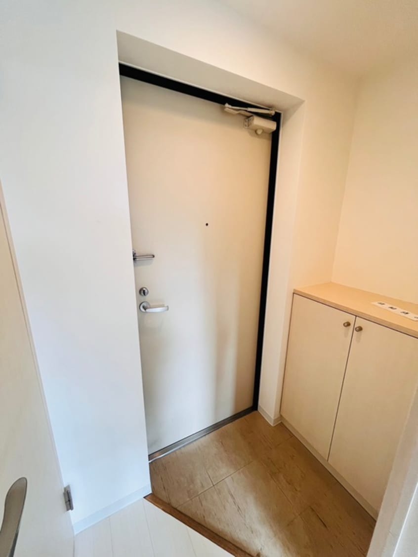 玄関 ブランノワールＡＭＪ南郷