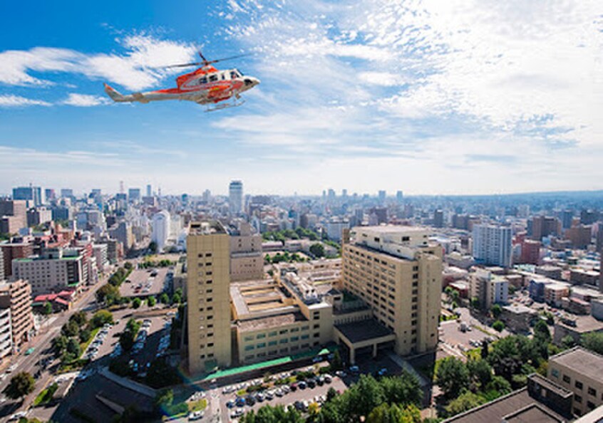 札幌医科大学附属病院(病院)まで650m ステラハウス