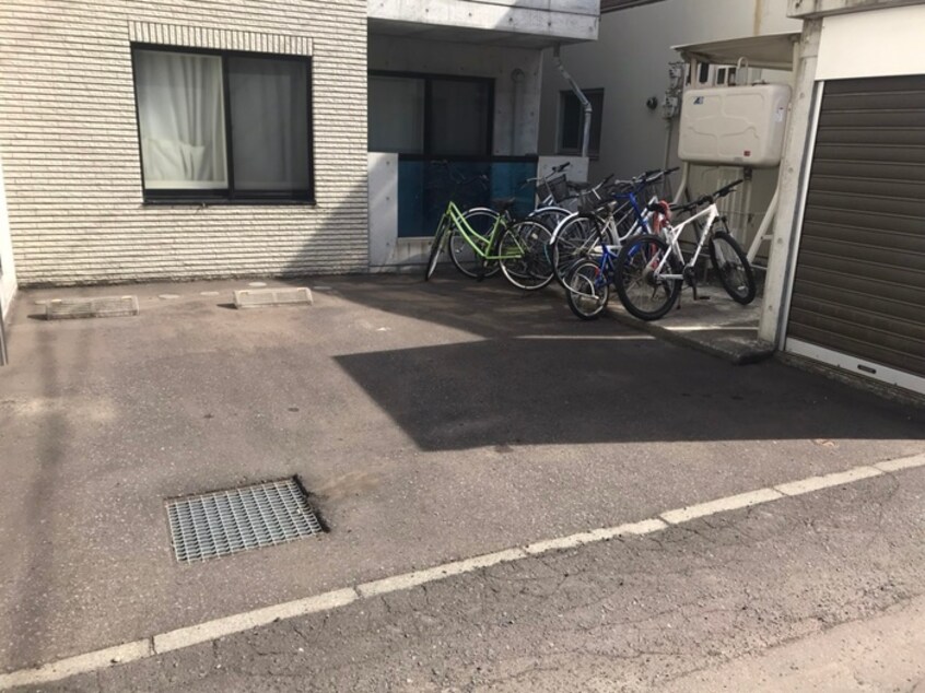 駐車場 E-horizon宮の森