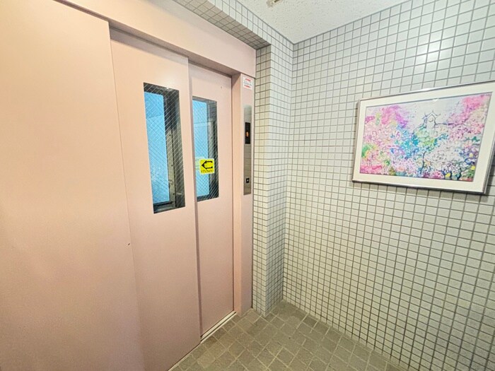 エントランス部分 ヴィラ・プリンス