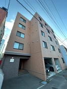 モンヴェール学園前の外観