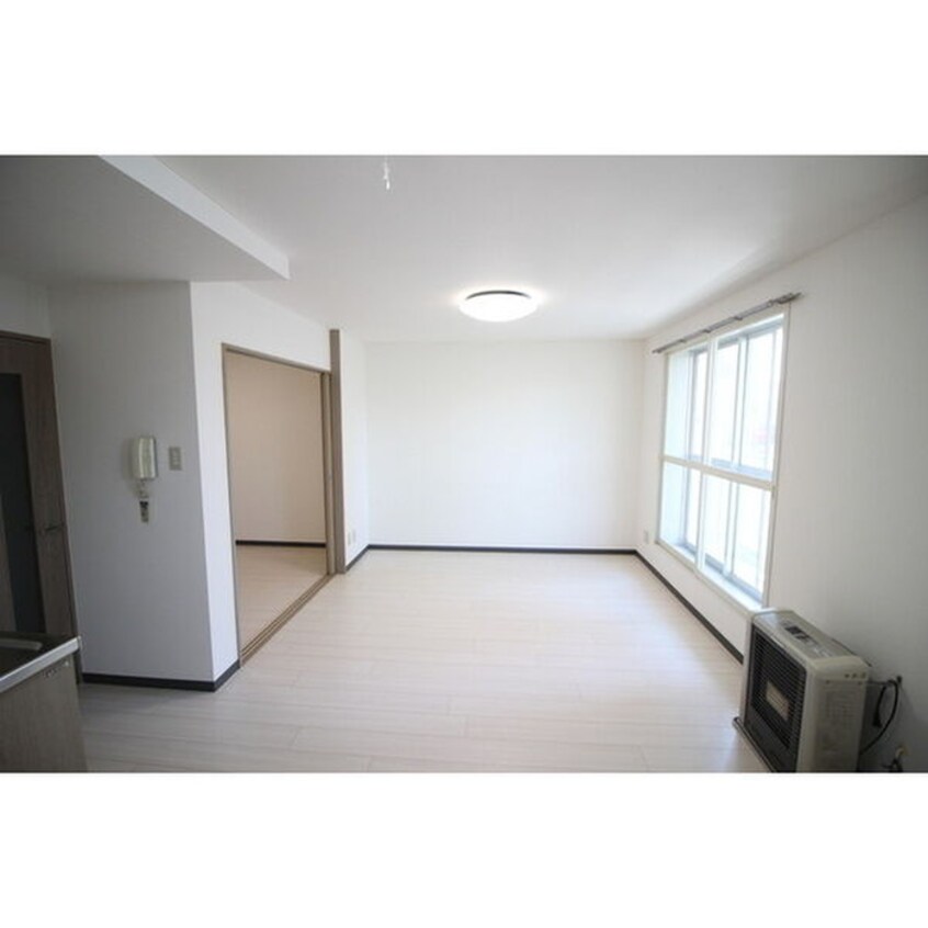 居室 リバティ南郷１７