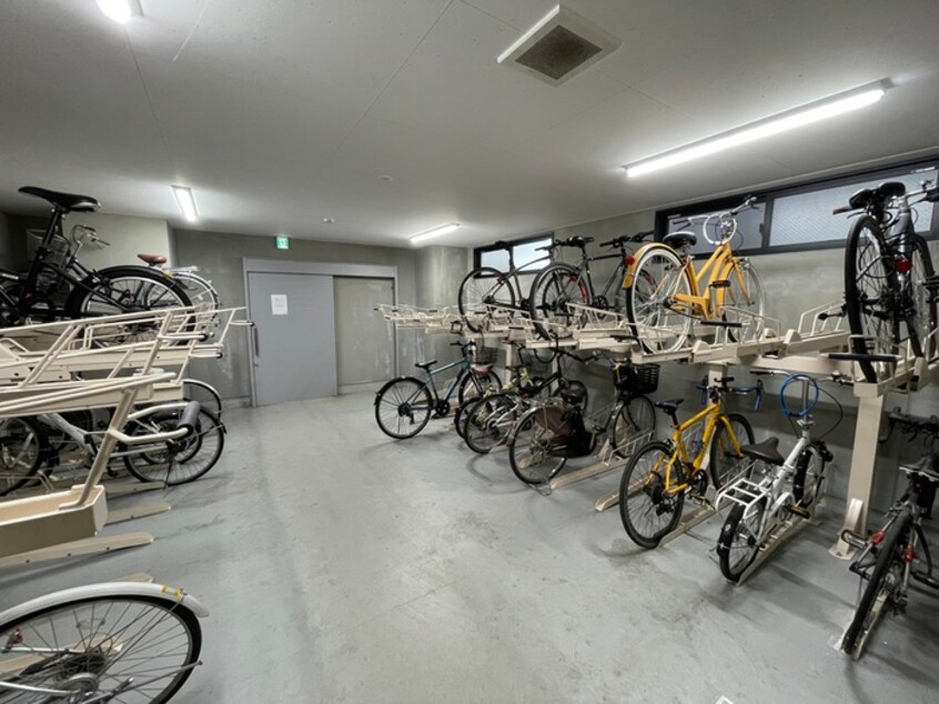 駐輪場 グランカーサ南6条