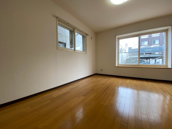 居室 グランドフラワ－