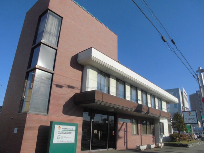 平田内科小児科(病院)まで850m ア－バンポエムノ－ス２８