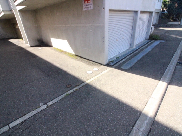 駐車場 ジーニアル月寒東