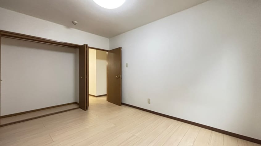 居室 メゾンフローラ