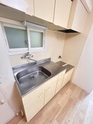 キッチン ツインスタ－アベニュ－