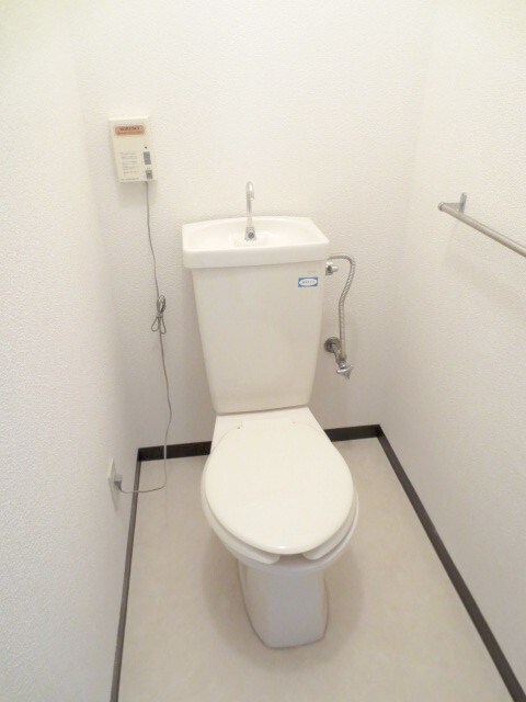 トイレ エルシ－円山Ｎｏ．３
