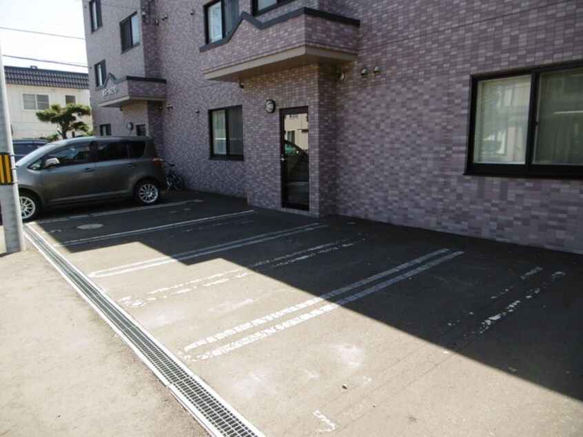 駐車場 ボヌール２１０