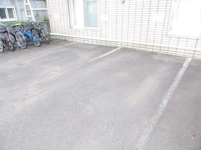 駐車場 デグネス札幌