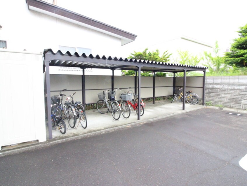 駐輪場 エムズ・コート