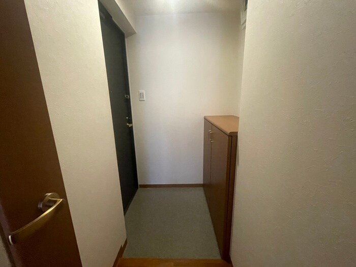 玄関 ＶＡＮＧＵＡＲＤ　ＱＵＡＬＩＡ