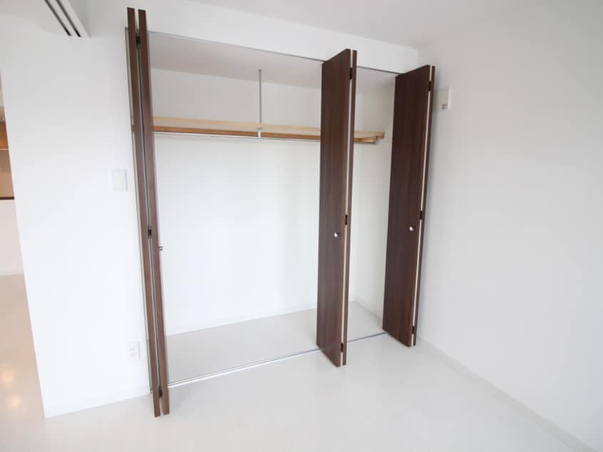 収納 シャルルブラン