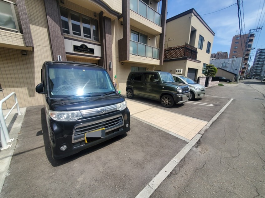 駐車場 グランメゾン南４